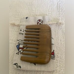 Wood comb